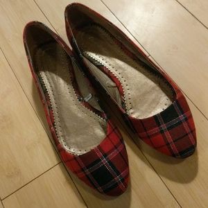 Charlotte Russe red plaid flats